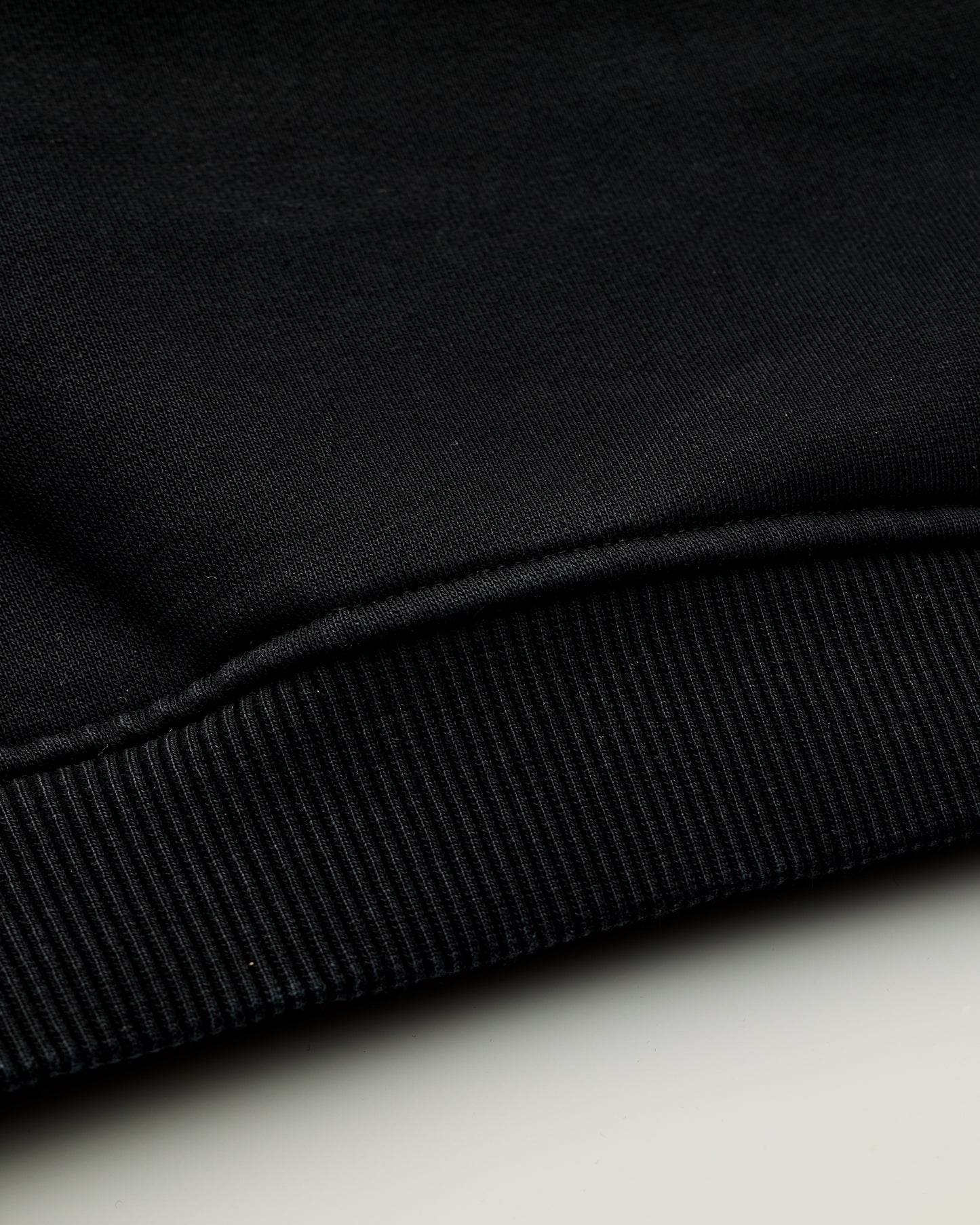 CORE HOODIE.
