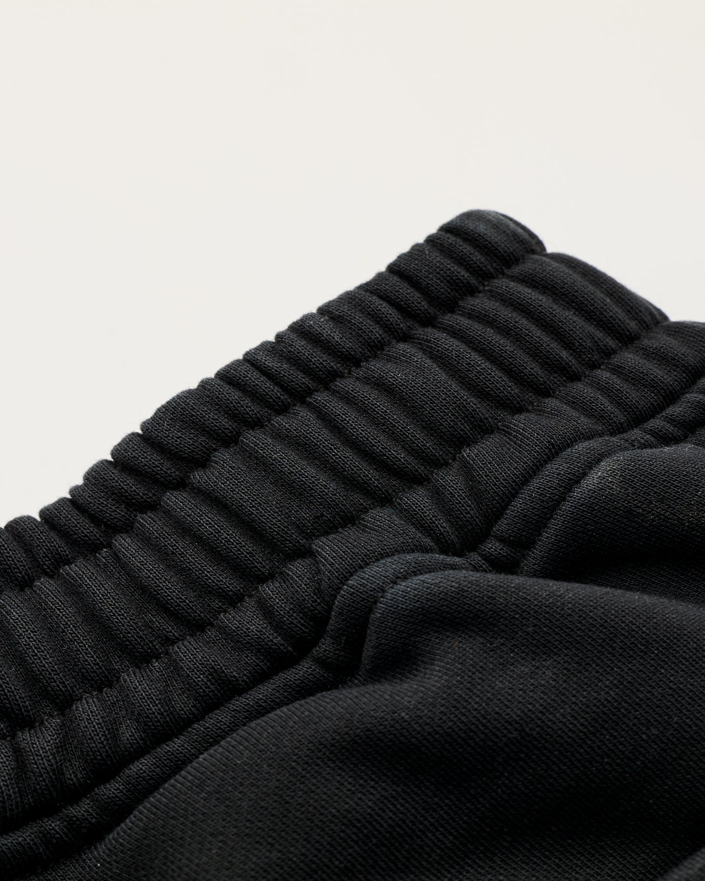 CORE DUAL TRACKPANT.